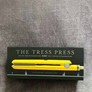 Drybar Tress Press Straightener